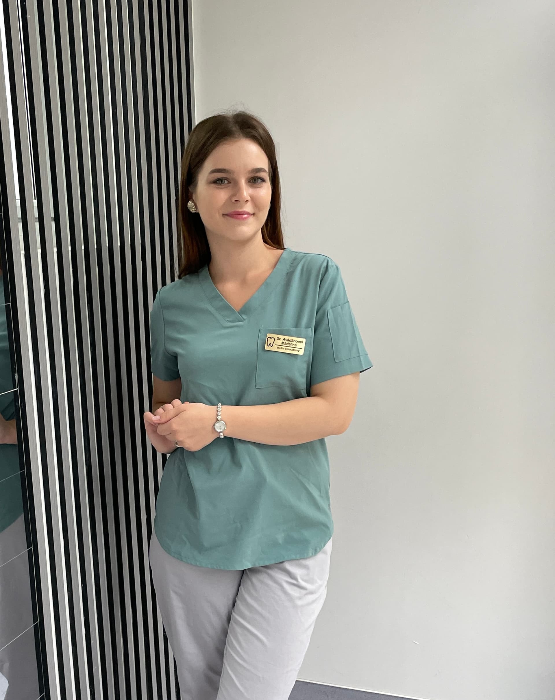 Dr. Avădănoaei Mădălina — Medic Specialist Parodontologie la Chromatic Dental Clinic Bacău