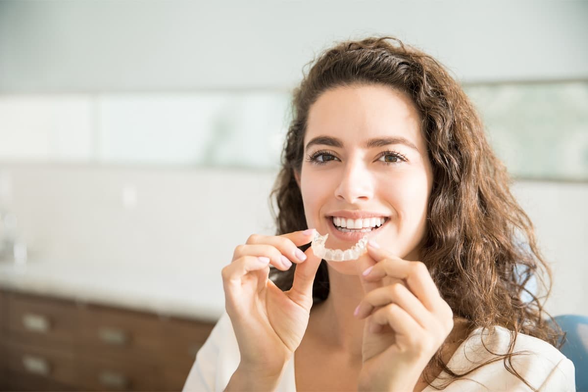 Pacientă tânără cu alignere transparente Spark la Chromatic Dental Bacău